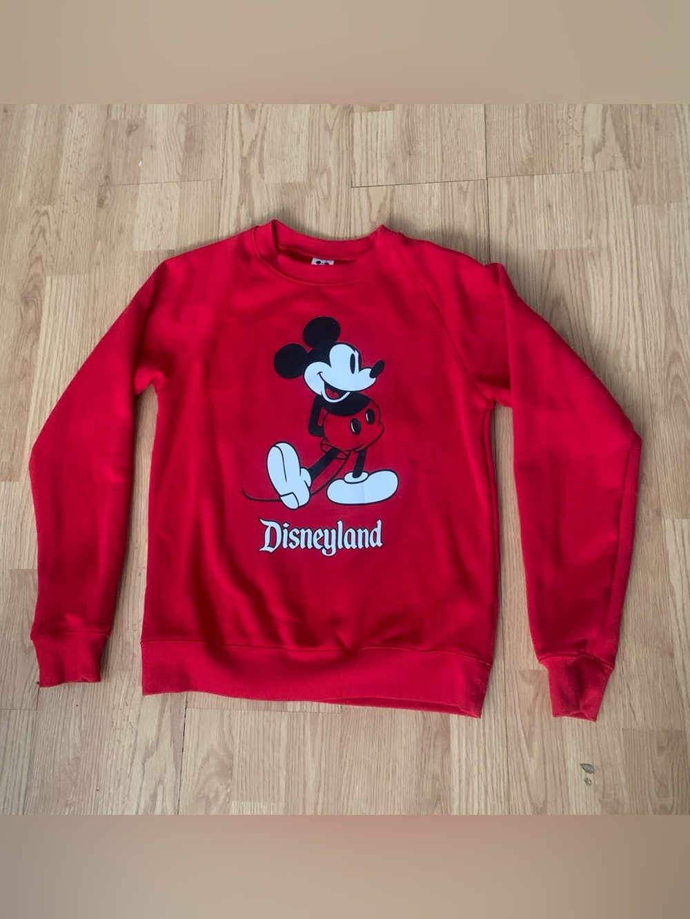 Unisex Red Disney Mickey Mouse Disneyland Sweatshirt Sz S pullover top crew neck